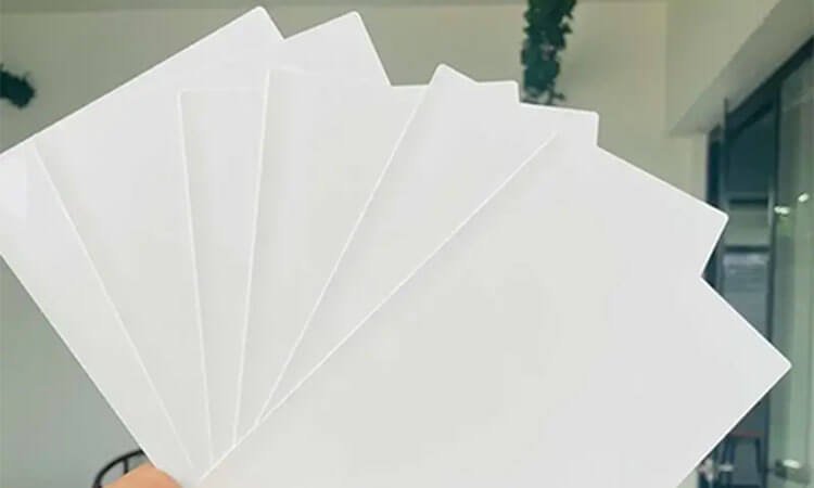 The Best Ultimate Guide to TPU Screen Protectors for Wholesalers and Distributors