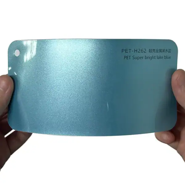 Musterkarte für Autofolie „PET Super Bright Lake Blue“