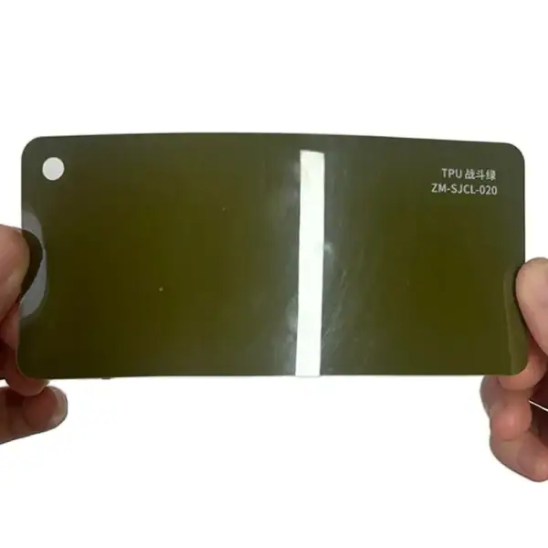 Tarjeta de muestra de TPU color verde combate PPF