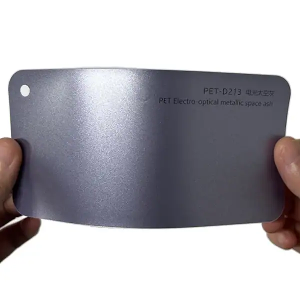 Échantillon de film adhésif électro-optique métallisé gris sidéral pour voiture