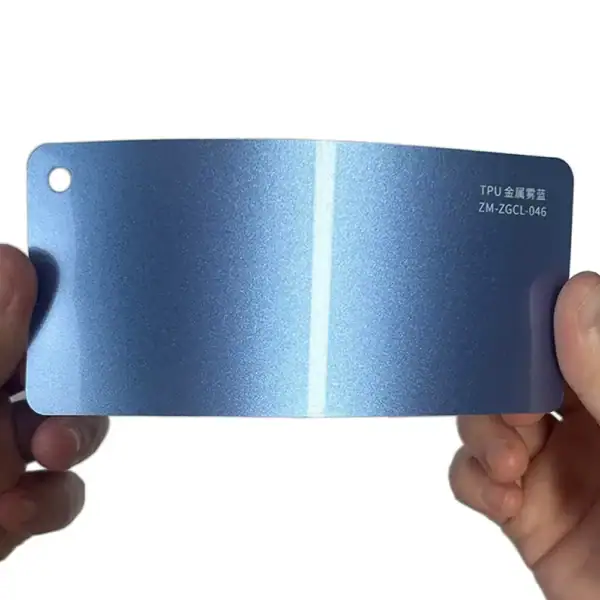 Tarjeta de muestra de PPF azul niebla metálica